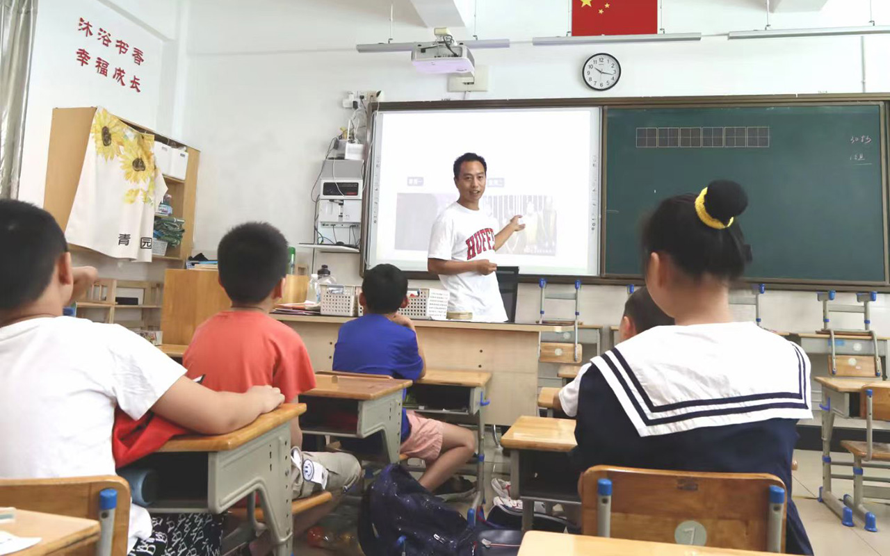 龙门钟公庙中心小学